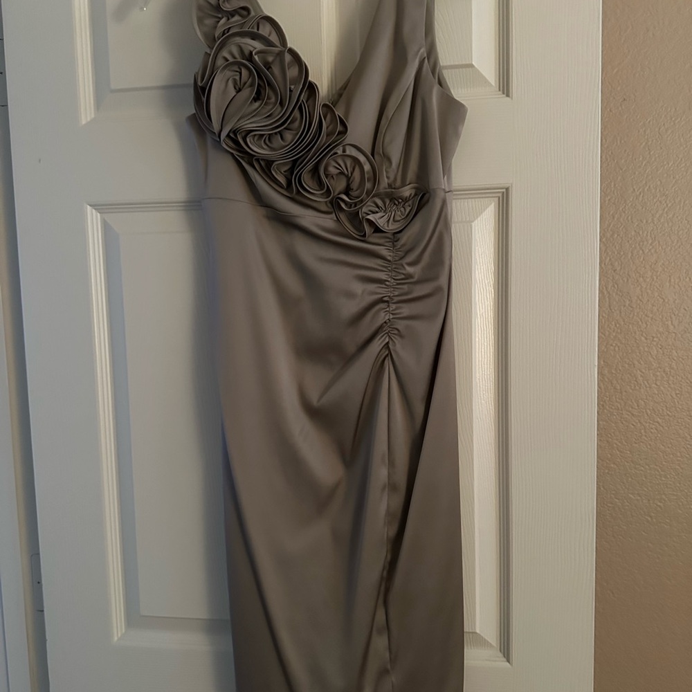 Donna Ricco One Shoulder Gray Dress